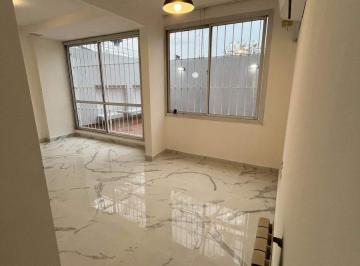 Departamento · 60m² · 2 Ambientes · Alquiler Departamento 2 Amb. C/patio, Saavedra