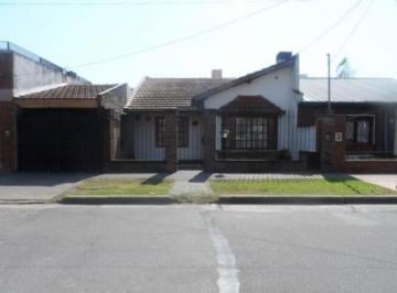 Casa · 100m² · 2 Ambientes · Chalet 3 Ambientes