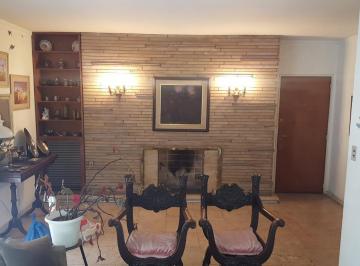 Departamento · 181m² · 4 Ambientes · Se Vende Depto en Av Colon Al 300!3 Dorm 3 Baños!