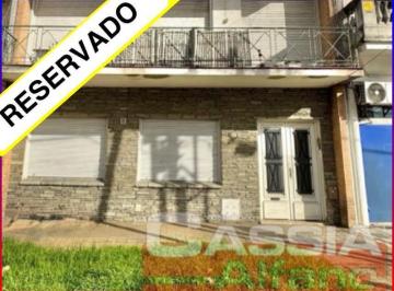 PH · 3 Ambientes · PH Al Frente Dos Dorm., Living Comedor, Dos Patios, 100 m²