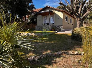 Casa de 4 ambientes, Villa General Belgrano · Casa 3 Dorm. Cerca del Centro, Gas Natural.