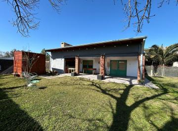 Casa · 75m² · 2 Ambientes · 1 Cochera · Casa con Pileta en Andino