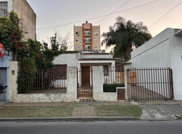 Casa · 85m² · 3 Ambientes · 3 Cocheras · En Venta en Martin Coronado Centro Casa de 3 Ambientes Amplio Lote F: 10467