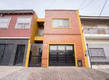 PH · 98m² · 4 Ambientes · 1 Cochera · Venta Duplex 4amb Cochera y Patio Temperley