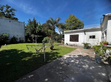 Local comercial · 180m² · Casa 3 Ambientes Mas Local Venta Guernica