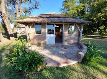 Campo de 4 ambientes, Saladillo · Hermosa Chacra Agrícola + Galpón + Casa + Quincho!