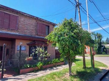 Casa · 162m² · 6 Ambientes · 2 Cocheras · Venta Casa 5 Dorm., Los Polvorines, Centro