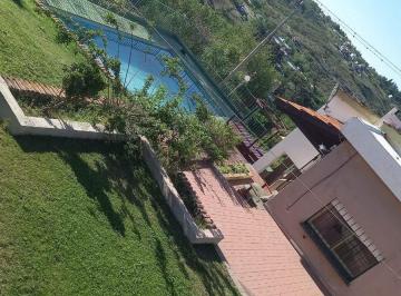 Casa · 117m² · 4 Ambientes · 2 Cocheras · Hermosa Casa Mas Depto en Parque Siquiman C Pileta