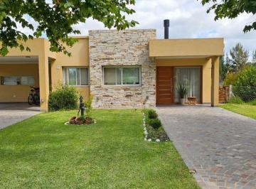 Casa de 4 ambientes, Brandsen · Casa 4 Amb en Alquiler Anual en Haras del Sur II