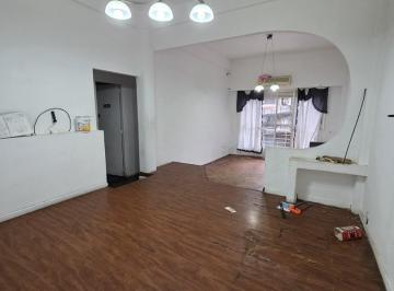 Departamento · 100m² · 3 Ambientes · Once: Alquiler Amplio Departamento 3 Ambientes en Excelente Zona