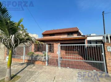 Casa · 138m² · 3 Ambientes · 2 Cocheras · Casa en Los Polvorines Apta Crédito
