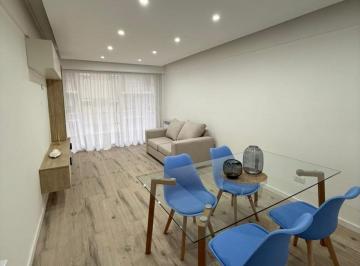 Departamento · 60m² · 3 Ambientes · 1 Cochera · Departamento en Entre Rios 1800 de Tres Ambientes con Espacio de Cochera
