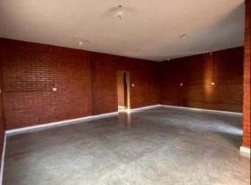 Casa · 300m² · 8 Ambientes · 2 Cocheras · Casa en Venta de 4 Dorm. en Mendiolaza Apta Crédito.