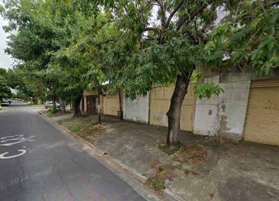 Local comercial · 260m² · 8 Ambientes · 2 Cocheras