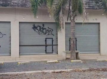 Local comercial · 33m² · 1 Cochera · Local. | 419