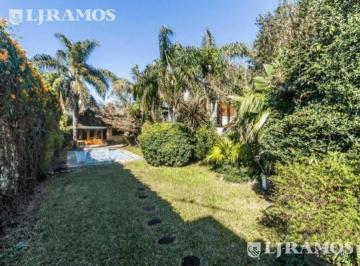 Casa · 374m² · 5 Ambientes · 2 Cocheras · Casa - Cohglan