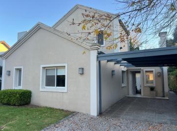 Casa · 153m² · 4 Ambientes · 2 Cocheras · Venta Casa Maschwitz Club