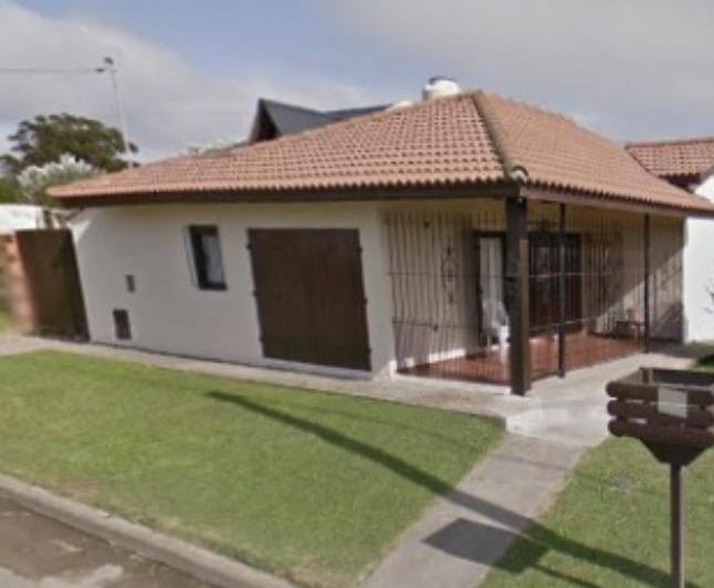 Casa · 60m² · 1 Dormitorio · 2 Cocheras