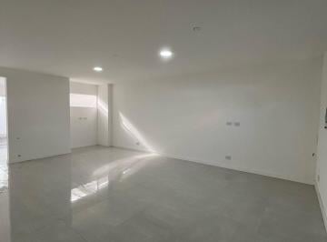 Casa · 150m² · 4 Ambientes · 1 Cochera · Casa - San José