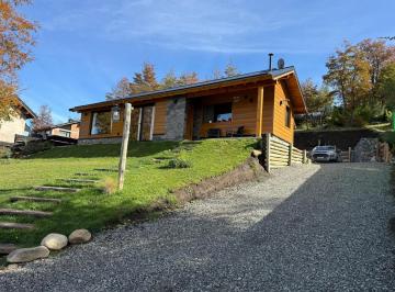 Casa · 800m² · 3 Ambientes · 2 Cocheras · Casa en Kaleuche Bajo Apto Crédito