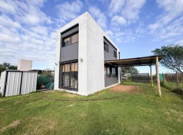Casa · 120m² · 5 Ambientes · Rio Cuarto 2700 - Casa de Tres Dorm. en Venta en Roldan - Las Tardes