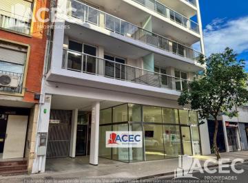 Local comercial · 237m² · 1 Ambiente · 1 Cochera · Venta - Local - Centro