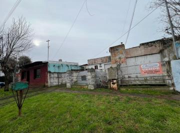Terreno · 230m² · 3 Ambientes · 1 Cochera · Terreno en Saavedra y Malvinas