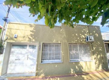 Casa · 208m² · 7 Ambientes · 1 Cochera · Casa en Venta en La Plata
