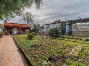 Casa · 194m² · 4 Ambientes · 1 Cochera · Venta Casa 2 Dorm. Más Apto. Barros Blancos