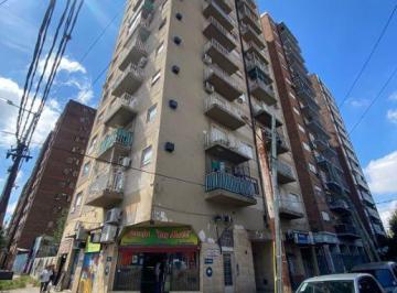 Departamento de 2 ambientes, Lanús · Departamento en Gerli a 1 Cuadra de H. Irigoyen y a Dos de La Estacion de Gerli.