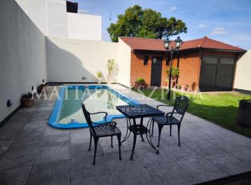 Casa · 180m² · 5 Ambientes · 2 Cocheras · Casa 5 Ambientes. | Gral. Estanislao Lopez 1502