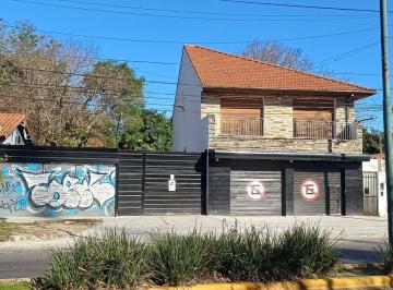 Depósito · 258m² · 5 Ambientes · 10 Cocheras · Local Comercial con Oficinas Mas Deposito