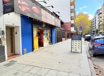 Local comercial de 3 ambientes, Villa del Parque · PH Local con Vivienda Independiente. Gran Retorno Anual! Posibilidad de Financiamiento.
