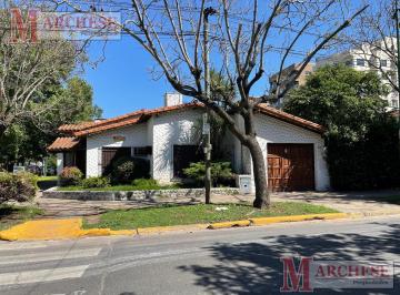 Local comercial · 340m² · 5 Ambientes · 1 Cochera · Local/casa 5 Ambientes en Alquiler en El Centro de Ituzaingó Norte