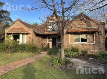 Casa · 236m² · 6 Ambientes · Alq Verano y Venta | Apto Credito | Casa C/jardin y Pileta | Barrio La Celina
