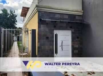 PH · 40m² · 2 Ambientes · 1 Cochera · Venta Casa Tipo PH en Castelli 639 (Lomas de Zamora)