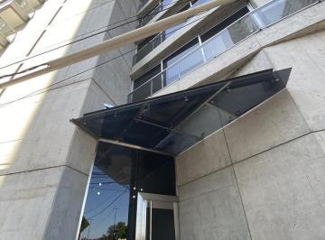 Departamento · 60m² · 4 Ambientes · 1 Cochera · Duplex en Venta de un Dormitorio en Barrio Arroyito
