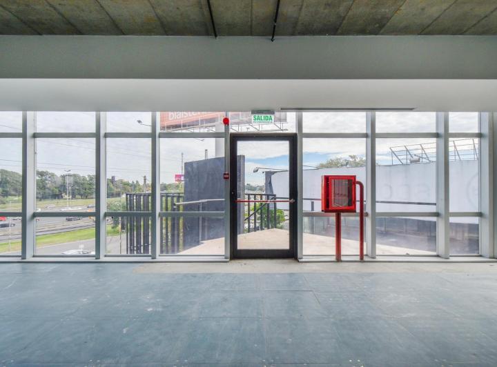 Oficina comercial · 862m²