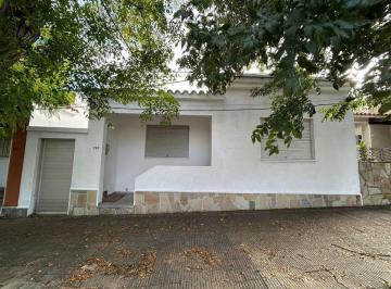 Casa · 89m² · 3 Ambientes · Venta de Casa Familiar en Pueblo Nuevo, Colonia