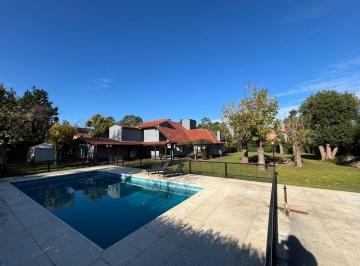Casa de 7 ambientes, Cañuelas · Casa en Venta La Martona 4 Dorm. con Pileta