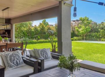 Casa · 250m² · 6 Ambientes · 2 Cocheras · Oportunidad Casa en Las Liebres a 500 m de La Panamericana