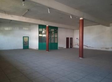 Local comercial · 720m² · 4 Ambientes · Local - La Plata