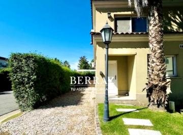 Casa · 80m² · 3 Ambientes · 2 Cocheras · Duplex Venta 2 Dorm. Lote de 188 m² Boulevard del Sol Pilar