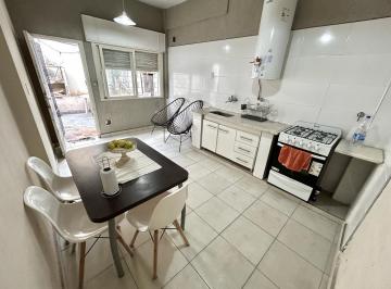 Casa · 100m² · 3 Ambientes · Venta Casa 3 Ambientes con Jardin Apto Credito Ramos Mejia