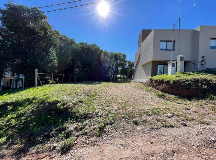 Terreno · 300m²