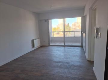 Departamento de 3 ambientes, Quilmes · Departamento de 3 Ambientes con Cochera en Venta en Bernal Centro.