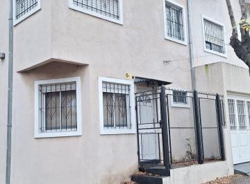 Departamento de 3 ambientes, Vicente López · Hermoso Dúplex de 3 Amb con Cochera/patio/parrilla. Excelente Zona y Accesos.