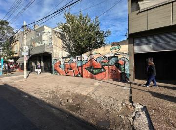 Terreno · 180m² · 5 Ambientes · Venta Inmueble Comercial en Centro de Moreno (Lote con Galpón y Vivienda)