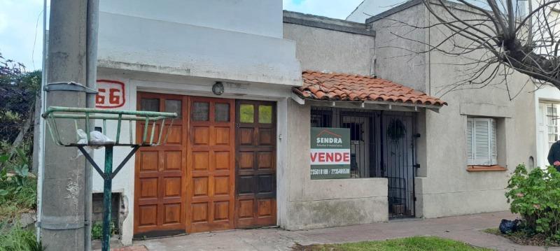Chalet 3 amb, 233m² en Villa Lourdes, para reciclar