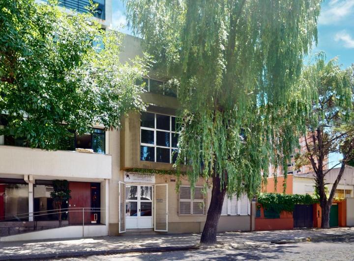 Local comercial · 660m² · 10 Ambientes · 6 Cocheras